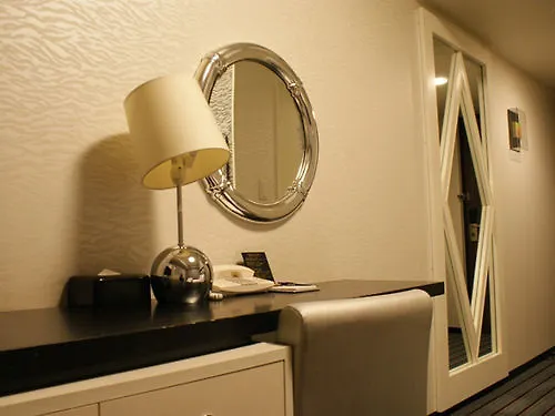Hotel Villa Fontaine Tokyo-Nihombashi Mitsukoshimae 3*,  Japonsko